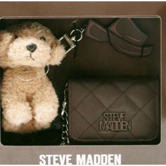 Steve Madden BWren Quilted Flap Card Case Wallet & Bag Charm Set - Picture 2 of 8